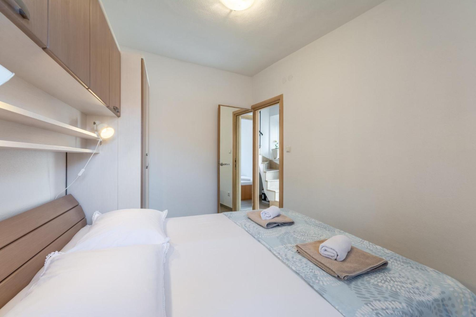 Apartments Sonja ปูชิสชา ห้อง รูปภาพ